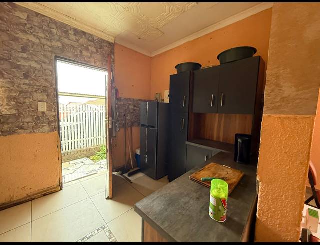 3 BEDROOM HOUSE FOR SALE IN TLHABANE WEST